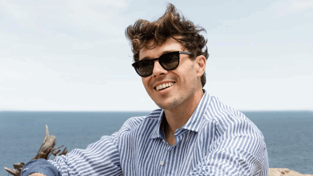 Olymp Signature overhemden man op het strand